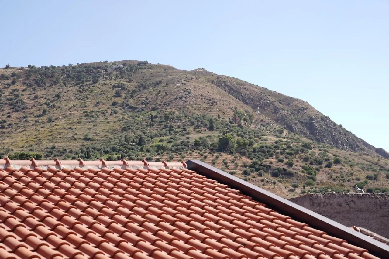 Bed and Breakfast Regina Stella Lascari 0*,
