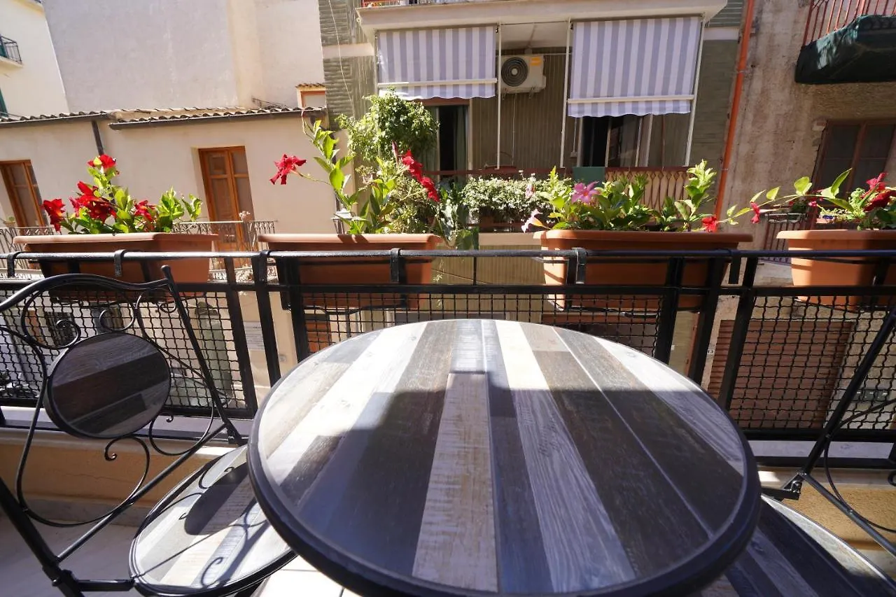 Bed and Breakfast Regina Stella Lascari Bed & Breakfast