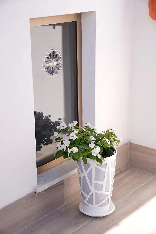 Bed and Breakfast Regina Stella Lascari 0*,