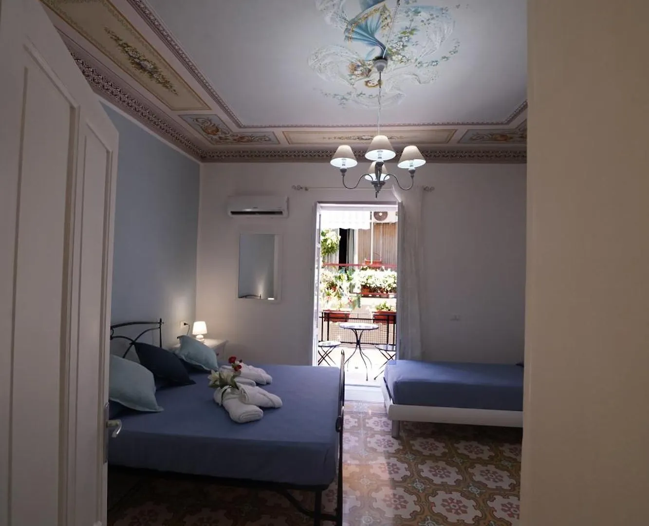 Nocleg ze śniadaniem Bed and Breakfast Regina Stella Lascari